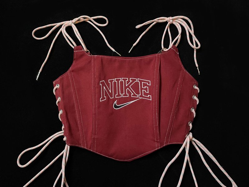 REGETHER 古著改製 NIKE 側綁帶馬甲 BRA TOP-32 - 背心/無袖上衣 - 棉．麻 紅色