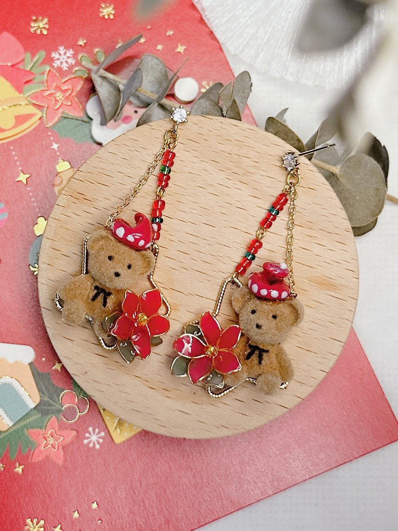 Dip art flower with bear earring Christmas earring 18KGP - Earrings & Clip-ons - Plants & Flowers Red