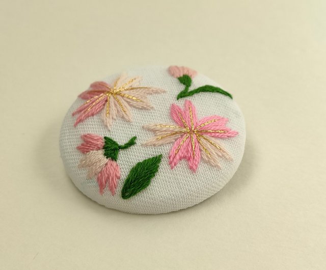 春を呼ぶ桜の刺繍ブローチorヘアゴム - ショップ かなちゃん手