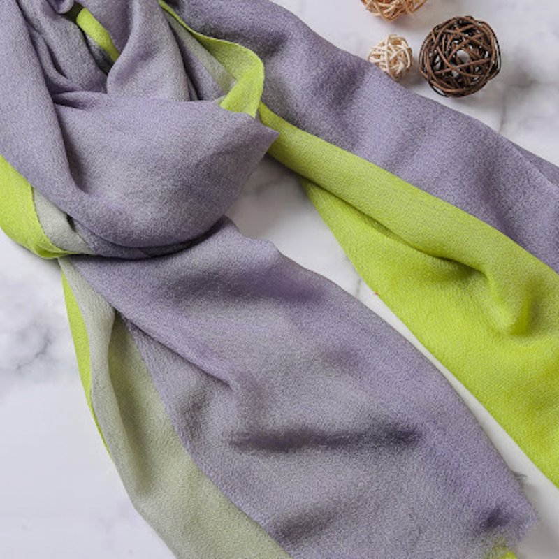 Cashmere cashmere scarf/shawl gradient ring velvet snow is green and transparent, suitable for all seasons - Knit Scarves & Wraps - Wool Gray