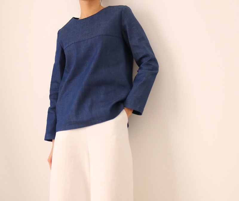 Minimalist Top Mini Denim Blue Full Sleeved Top (S) - เสื้อผู้หญิง - ผ้าฝ้าย/ผ้าลินิน สีน้ำเงิน