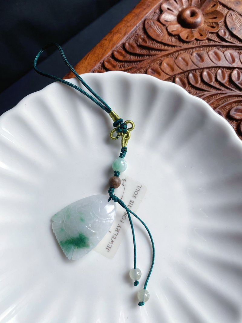 緬甸玉翡翠 白底青飄花魚 包掛 財多富裕 富貴有餘 禮物 - 項鍊 - 玉石 綠色