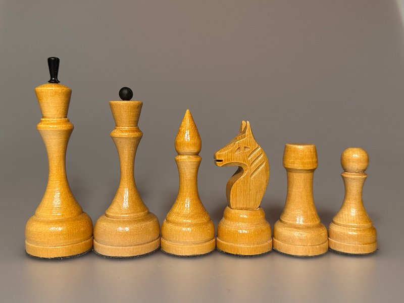 Traditional Soviet chess set, USSR 1970s - 桌遊/牌卡 - 木頭 