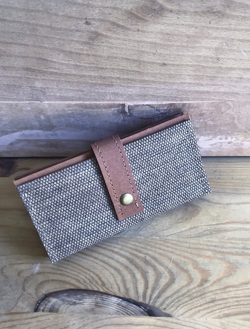 -Washed paper woven phone holder / tea brown*vegetarian paper leather - Wallets - Paper Brown