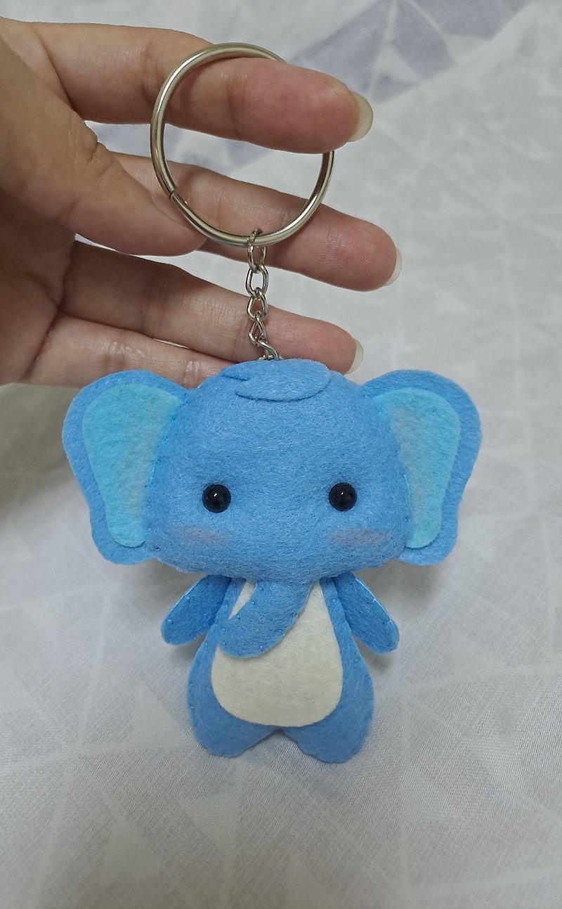 Blue elephant. Shape key ring. Pendant. Bag charm [Gift. Customized] - พวงกุญแจ - ไฟเบอร์อื่นๆ 