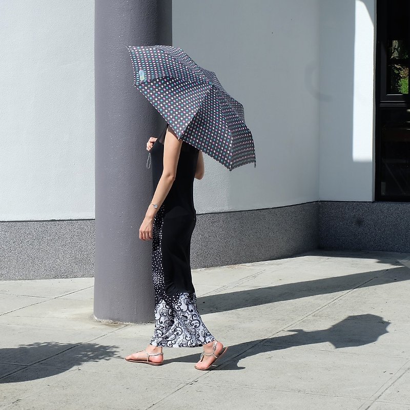 【台湾文川雨のトーク】カラースクエア3つ折り自動開閉傘 - 傘・雨具 - 防水素材 グレー