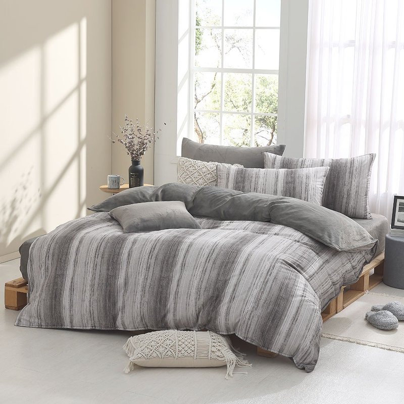HOYACASA  雪棉絨兩用被床包組 - 墨影疏痕 (單/雙/加) - 寢具/床包 - 棉．麻 灰色