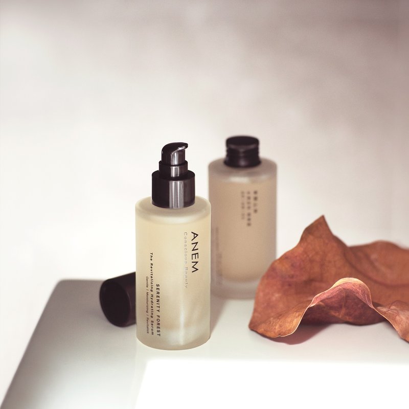 寧靜山林 水潤活粹 精華露 / 緊緻毛孔 肌膚舒緩 敏弱肌 適用 - 精華液/精華油 - 環保材質 