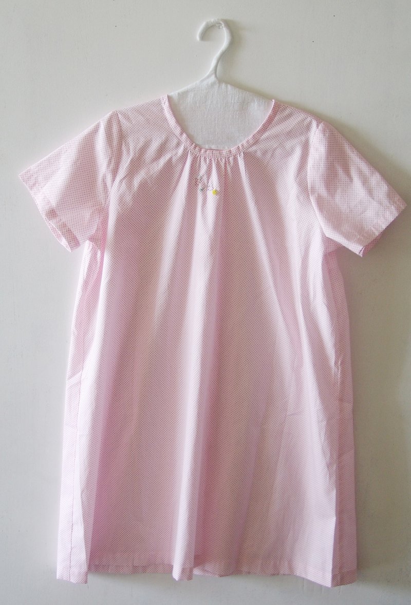 Pink little long coat - refreshing cool goods - เสื้อผู้หญิง - ผ้าฝ้าย/ผ้าลินิน 