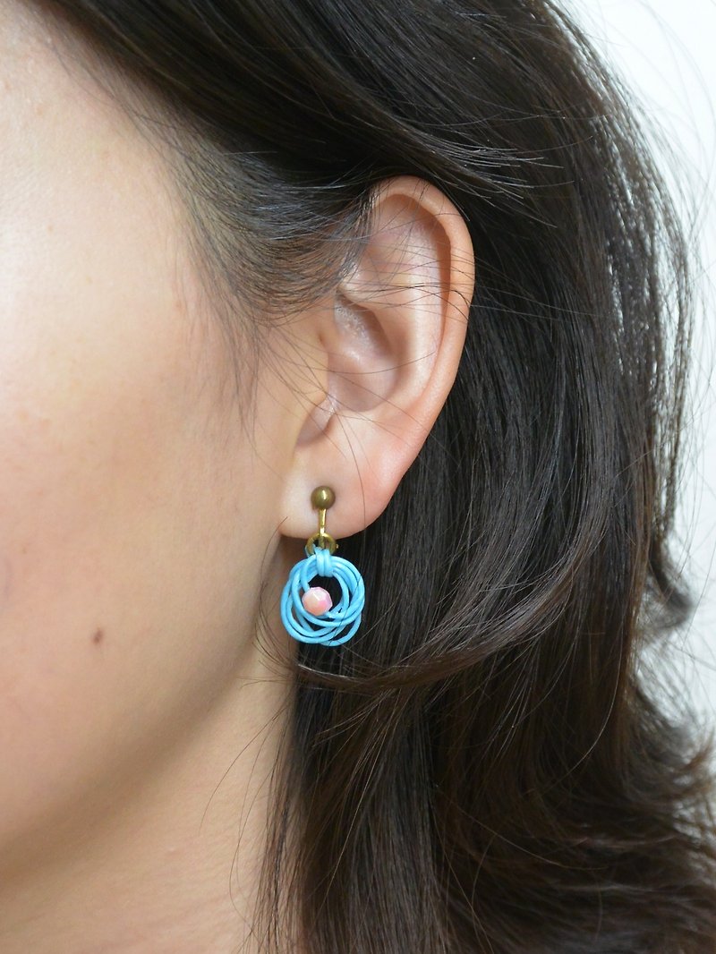 One o'clock lilting melody - the blue dot pink - Earrings & Clip-ons - Other Materials Multicolor