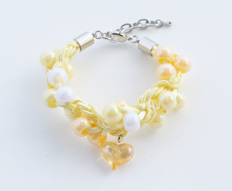 Yellow beaded rope bracelet with yellow heart charm - 手鍊/手鐲 - 其他材質 黃色