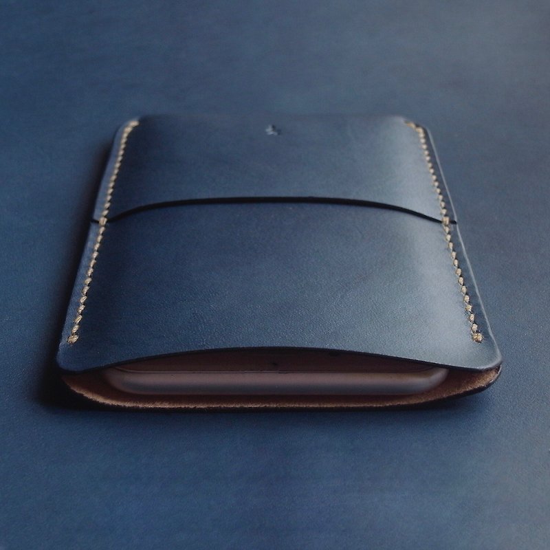 Smartphone Case using Indigo(藍) Dyed Leather 【spot / すぽっと】 - Phone Cases - Genuine Leather Blue