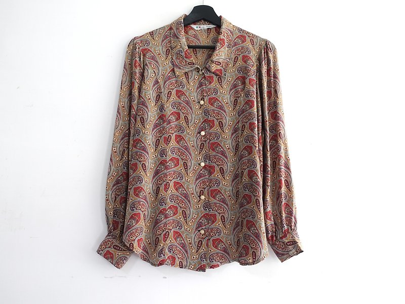 Awhile | Vintage Long Sleeve Shirt no.565 - Women's Shirts - Silk Multicolor