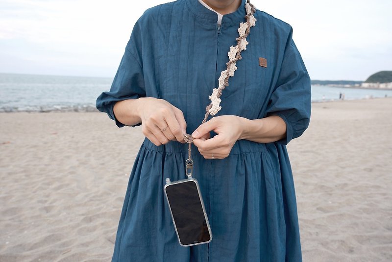 Element hand-woven mobile phone lanyard apricot white - เชือก/สายคล้อง - ผ้าฝ้าย/ผ้าลินิน ขาว