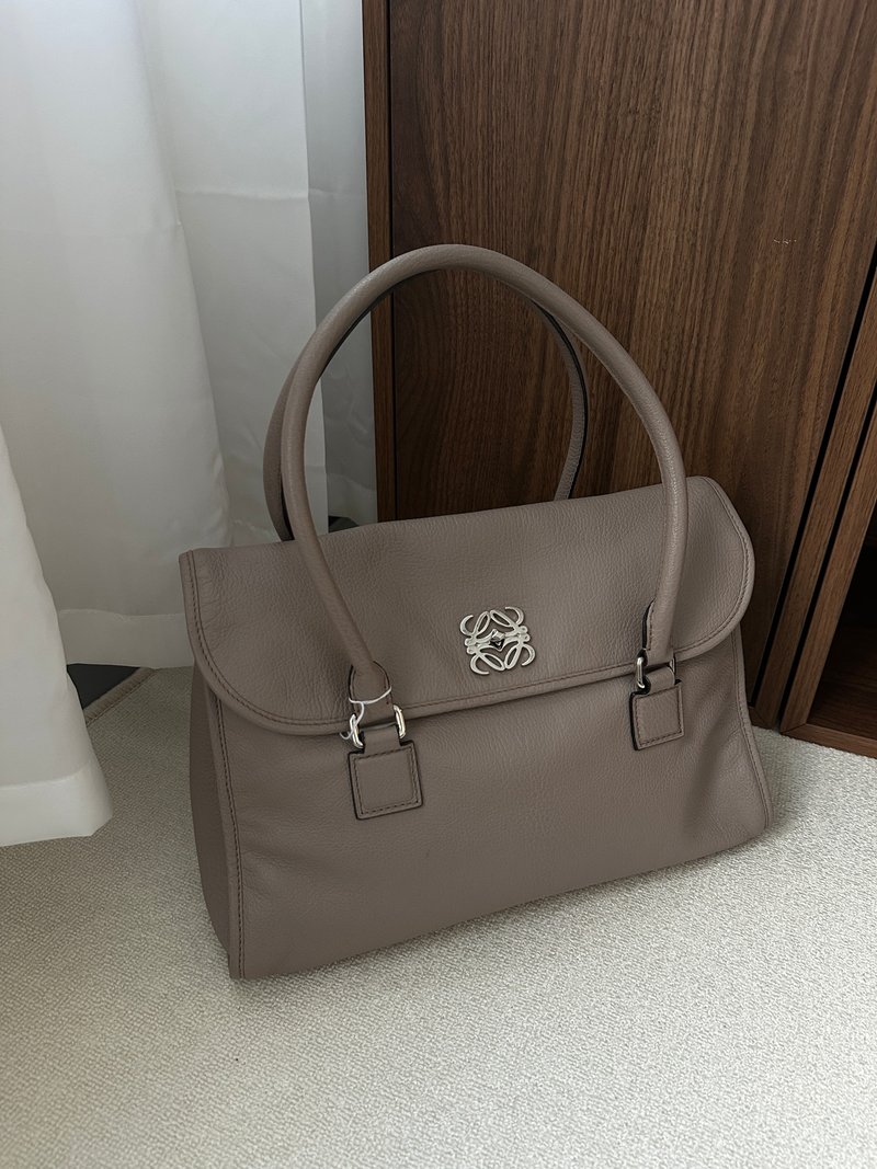 中古包 Loewe 羅意威 Turn Lock 托特包 - 手提包/手提袋 - 真皮 卡其色