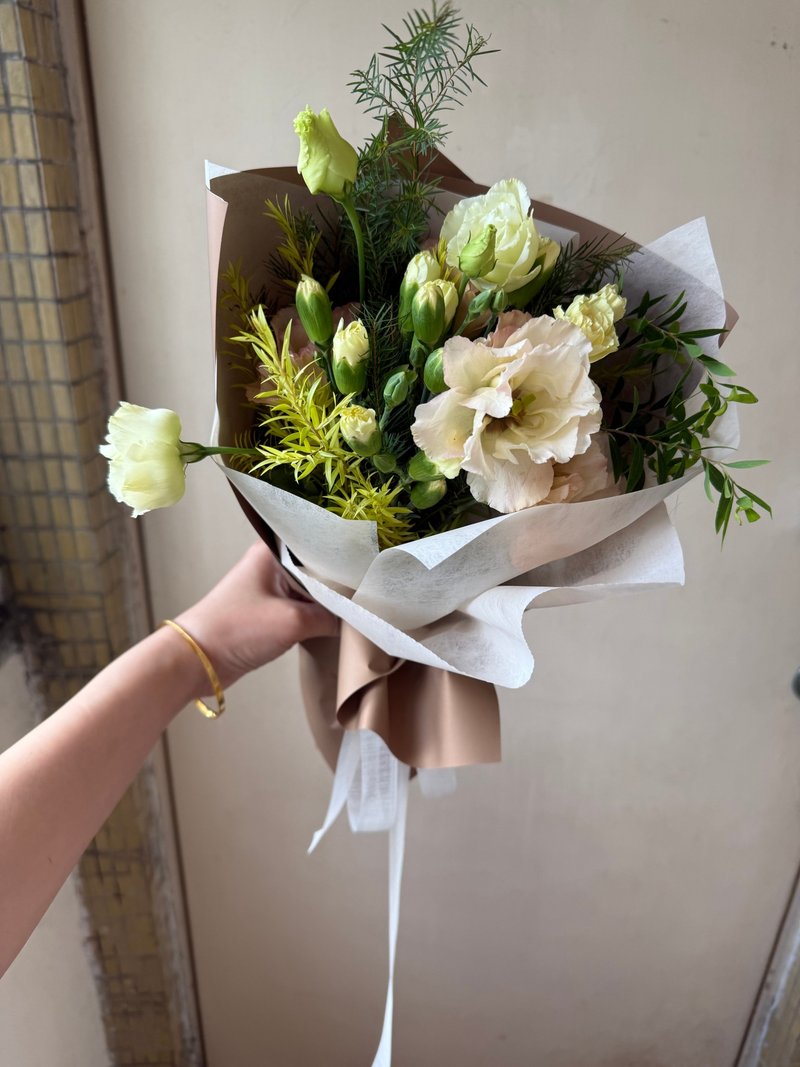 小故事商店 I 手綁花束與包裝體驗課程 贈飲品一杯 - 植栽/花藝 - 植物．花 