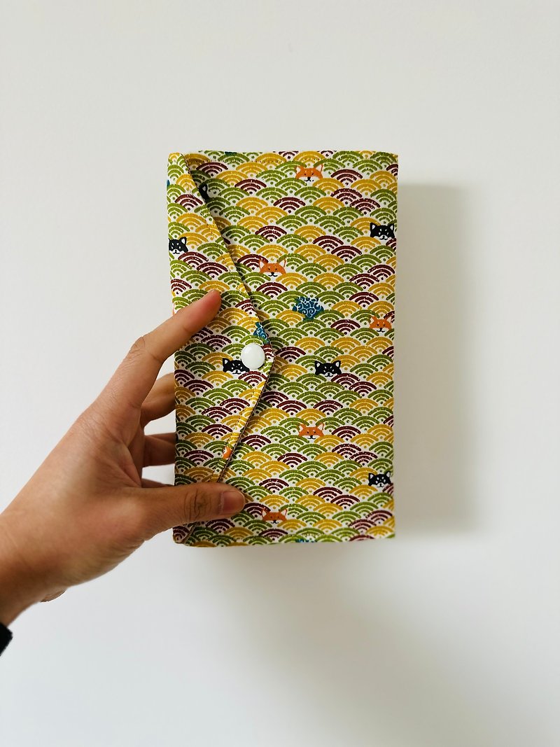 英國製作 手工縫製護照套 旅行包 可愛日系青海波柴犬圖案 - 銀包 - 棉．麻 多色