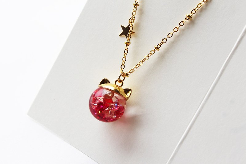 Rosy Garden cat shape with dark pink crystals water inside glass ball necklace - สร้อยติดคอ - แก้ว สีแดง