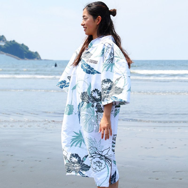 【TAVARUA Japan】Quick-Dry Towel Robe - Fusako White - อุปกรณ์เสริมกีฬา - เส้นใยสังเคราะห์ หลากหลายสี