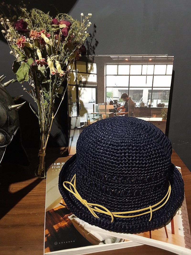 hm2. Weave a straw hat. Night blue - หมวก - กระดาษ สีน้ำเงิน