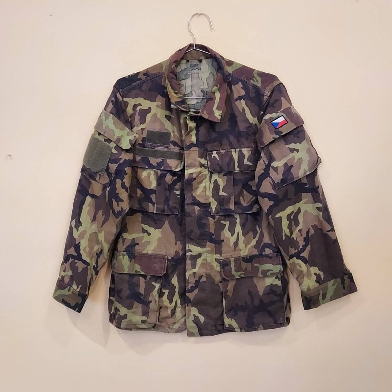 Czech public hair lizard camouflage thick version military old shirt jacket out of print vintage - เสื้อโค้ทผู้ชาย - วัสดุอื่นๆ 