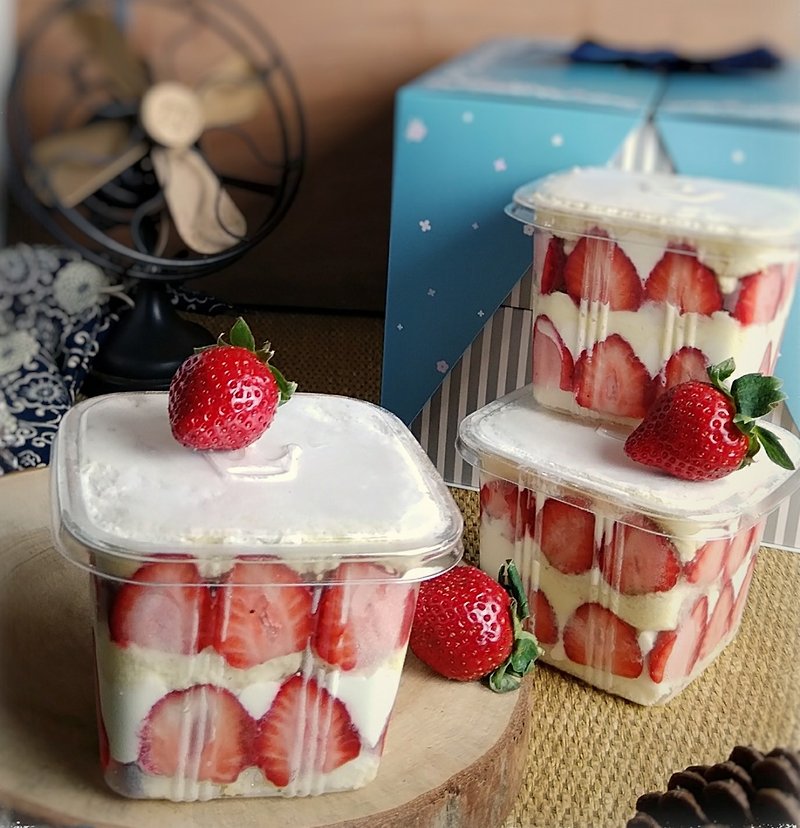 (2入)雙層草莓小巴盒/草莓抹茶蕨餅小巴盒/草莓東方美人蕨餅小巴 - 蛋糕/甜點 - 新鮮食材 