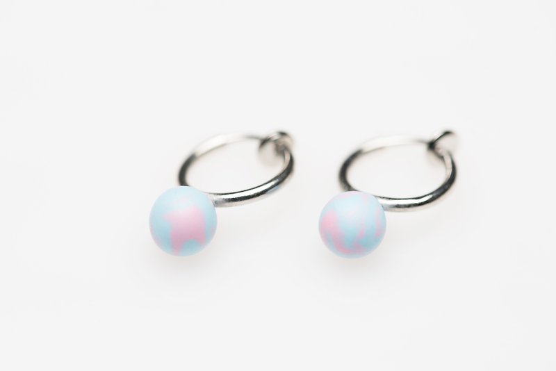 Hand made pink and blue hanging earrings - ต่างหู - ดินเหนียว สึชมพู