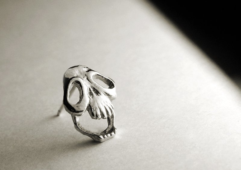 小骷顱頭造型純銀耳環(單支/一對) - 耳環/耳夾 - 其他金屬 銀色