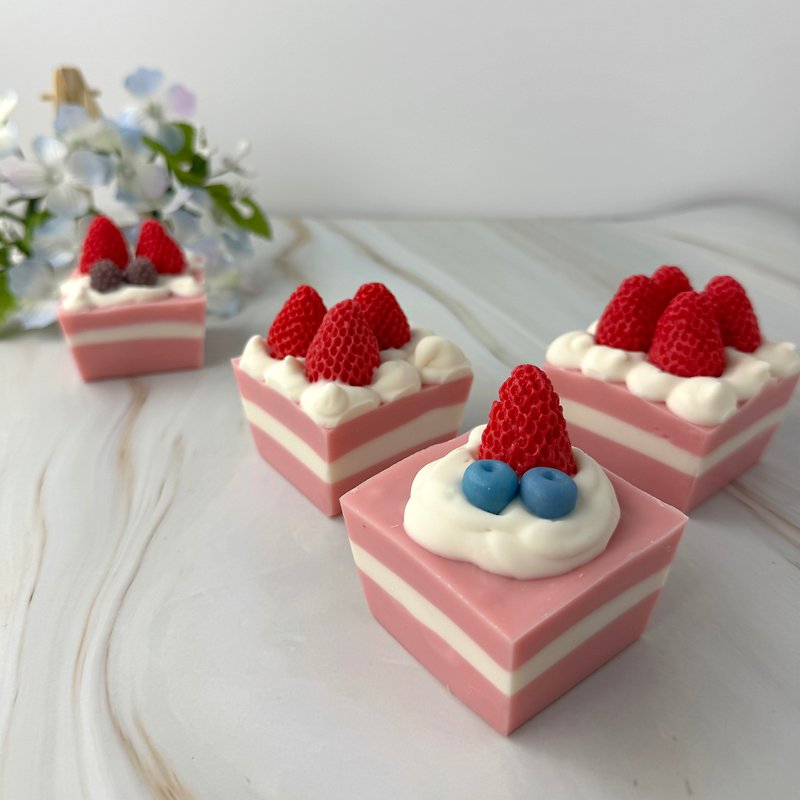 Strawberry cake handmade soap・Beginner friendly・Small class size・Daan, Taipei・Convenient transportation - อื่นๆ - วัสดุอื่นๆ 