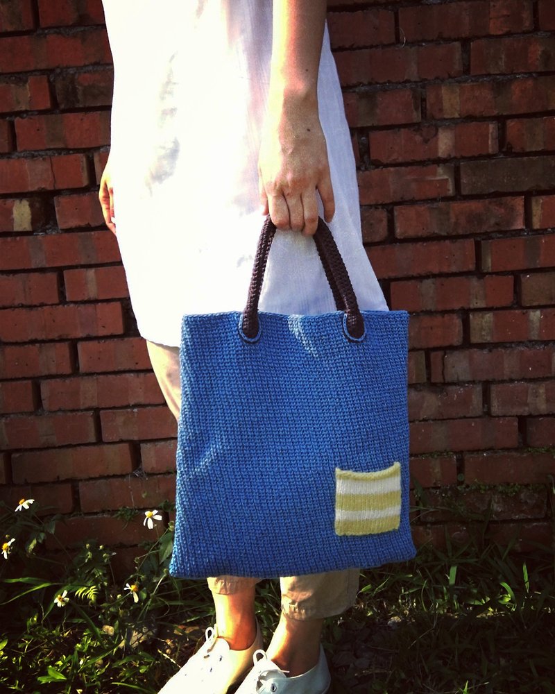 Horizontal small pocket bag - กระเป๋าถือ - ผ้าฝ้าย/ผ้าลินิน สีน้ำเงิน