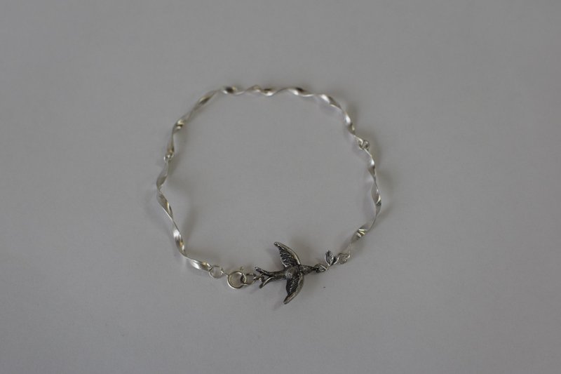 Bird Bracelet - 手鍊/手環 - 其他金屬 銀色