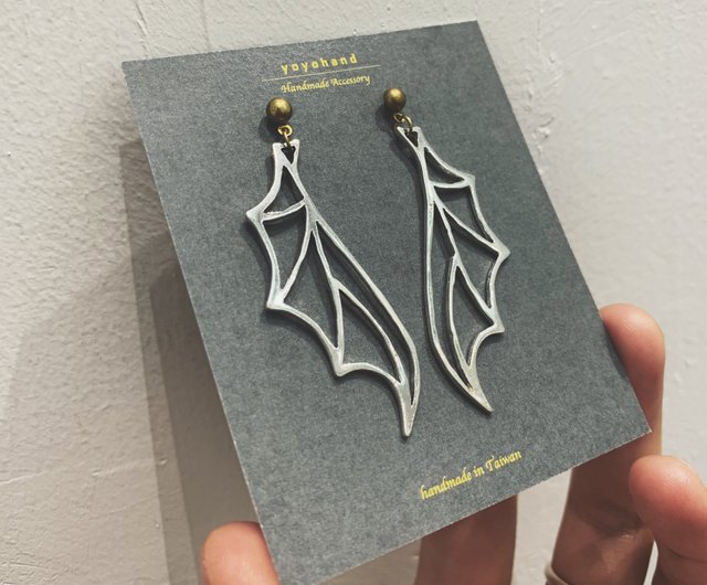 MAGICAL DESIGN シルバーピアス　コウモリ　BAT EARRING コウモリのシルバーピアス（両耳）-GINNEZU