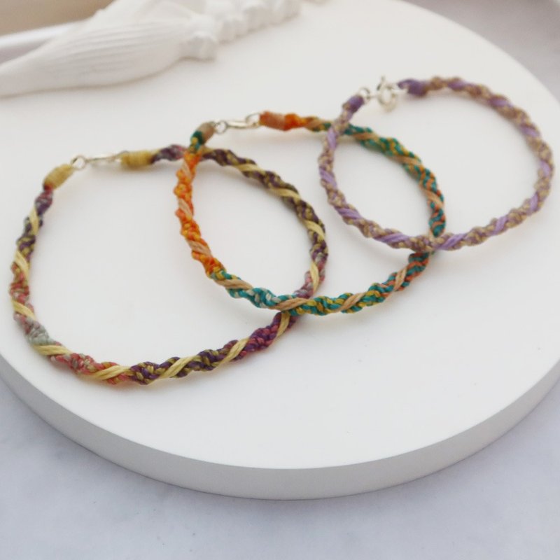 [Hand-woven Wax rope] Wavy double flat knot | Gradient two-color lucky Wax thread bracelet | - สร้อยข้อมือ - ขี้ผึ้ง หลากหลายสี