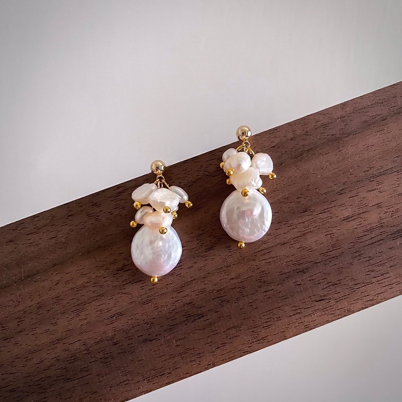 Zia - Baroque pearl earrings Gold plated vintage accessories Bridal gift - Earrings & Clip-ons - Other Materials 