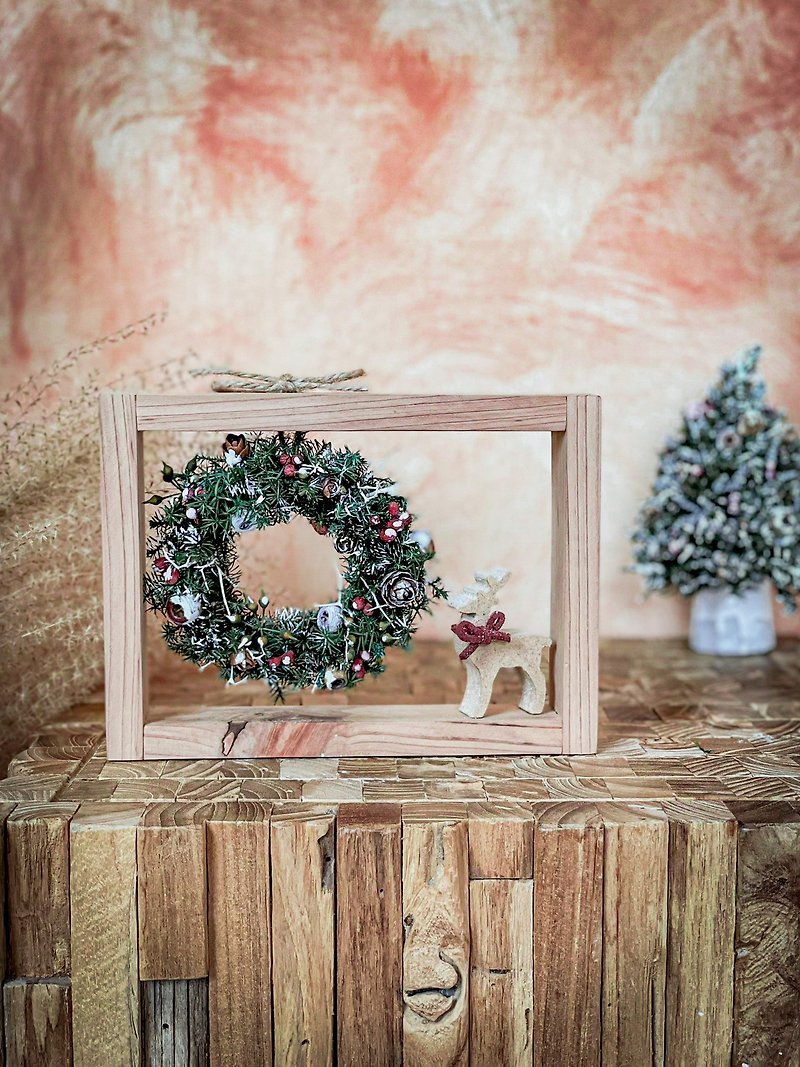 獨家聖誕禮盒-麋鹿與聖誕花圈 - 花藝/盆栽/植栽 - 植物．花 