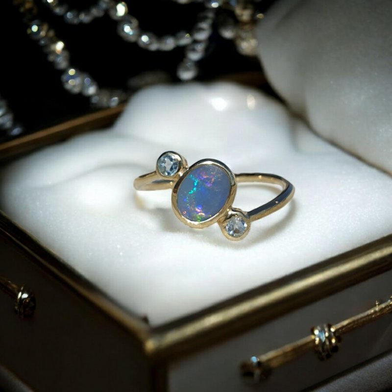 แหวน Australian opal ประดับพลอย Blue topaz ตัวเรือน silver925 - แหวนทั่วไป - เครื่องเพชรพลอย สีน้ำเงิน