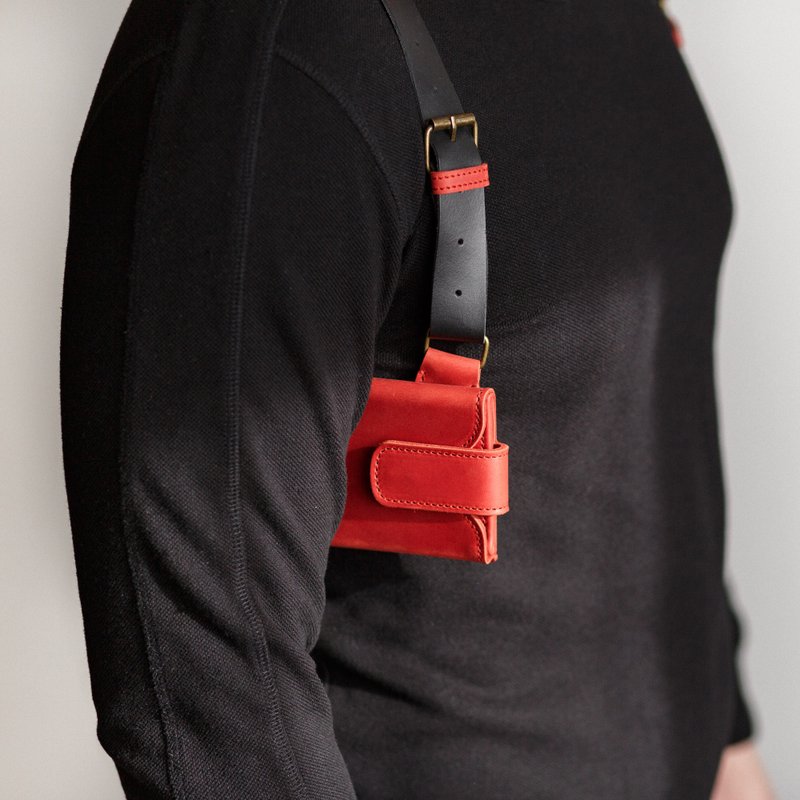 Leather Phone Case Shoulder Holster Bag Leather Harness / Waxed & Leather Straps - 手機殼/手機套 - 真皮 紅色