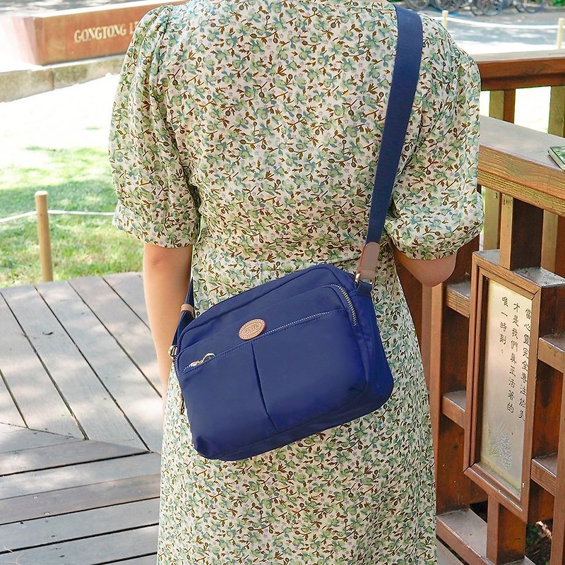 Sweet Feinan Snow Cube Crossbody Bag (Blue) - Messenger Bags & Sling Bags - Nylon Blue