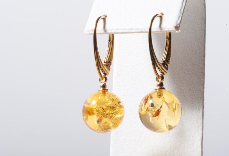 Earrings with transparent amber and sparkles - ต่างหู - เครื่องประดับพลอย สีทอง