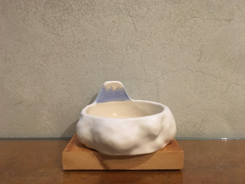 雲海富士山 小碗缽 陶器 - 花瓶/花器 - 陶 白色