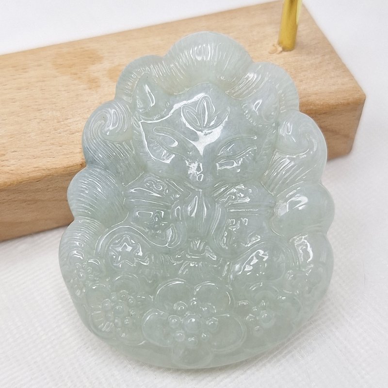 Ice type super smooth fruit green hand-carved nine-tailed fox pendant | natural Burmese jade A grade jade - Necklaces - Jade 