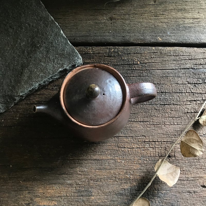 Firewood teapot - อื่นๆ - ดินเผา สีนำ้ตาล