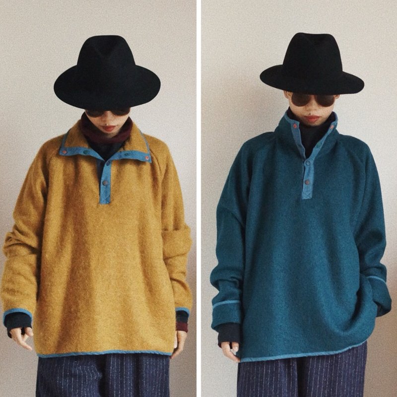 Classic half-open collar sweater in contrasting yellow mohair and teal wool - สเวตเตอร์ผู้หญิง - ขนแกะ สีเหลือง