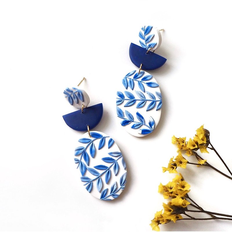 Blue and White Porcelain Concept Soft Pottery Earrings - ต่างหู - วัสดุอื่นๆ 
