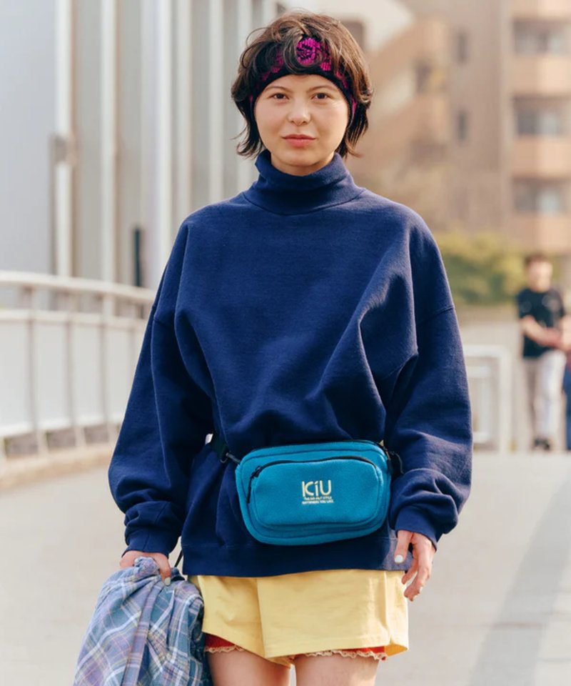 【熱門預購】KiU 羊絨戶外隨身腰包 (三色) K490 - 側背包/斜背包 - 羊毛 