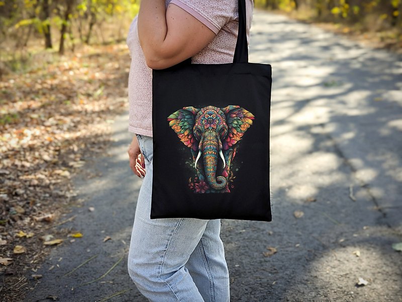 Canvas Woman Tote Bag Rainbow Mandala Elefant - กระเป๋าถือ - งานปัก สีดำ
