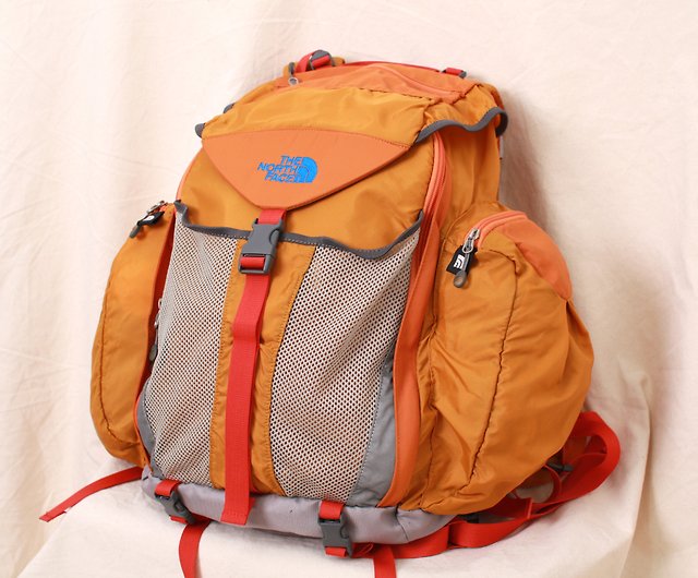 Back to Green:: THE NORTH FACE Vintage Backpack - Shop back-to