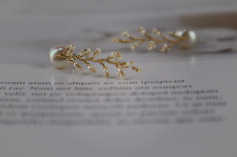 Handmade Earrings Natural Pearl / Alloy French Elegant Bridal - Earrings & Clip-ons - Pearl White