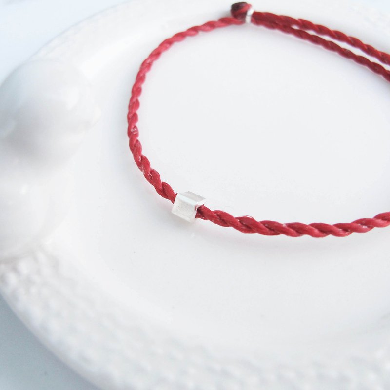 Big staff Taipa [monthly series] edge pull × marriage wax rope bracelet × block for emotional multi-fold - สร้อยข้อมือ - เงินแท้ สีแดง