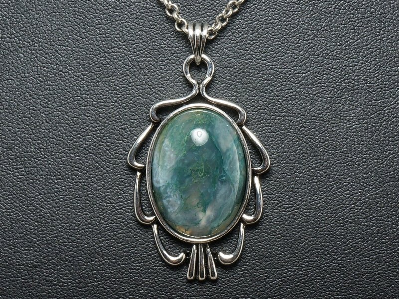 Green Moss Agate Pendant Necklace Oval Forest Green Gemstone Jewelry Necklace - 項鍊 - 半寶石 綠色